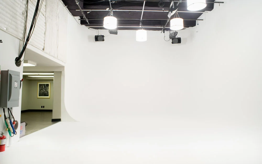 96 Civic Center Studios Terbaik