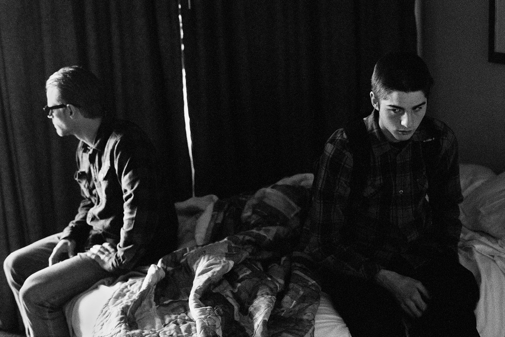 AVE_JAKE_BED_BEAMS.jpg