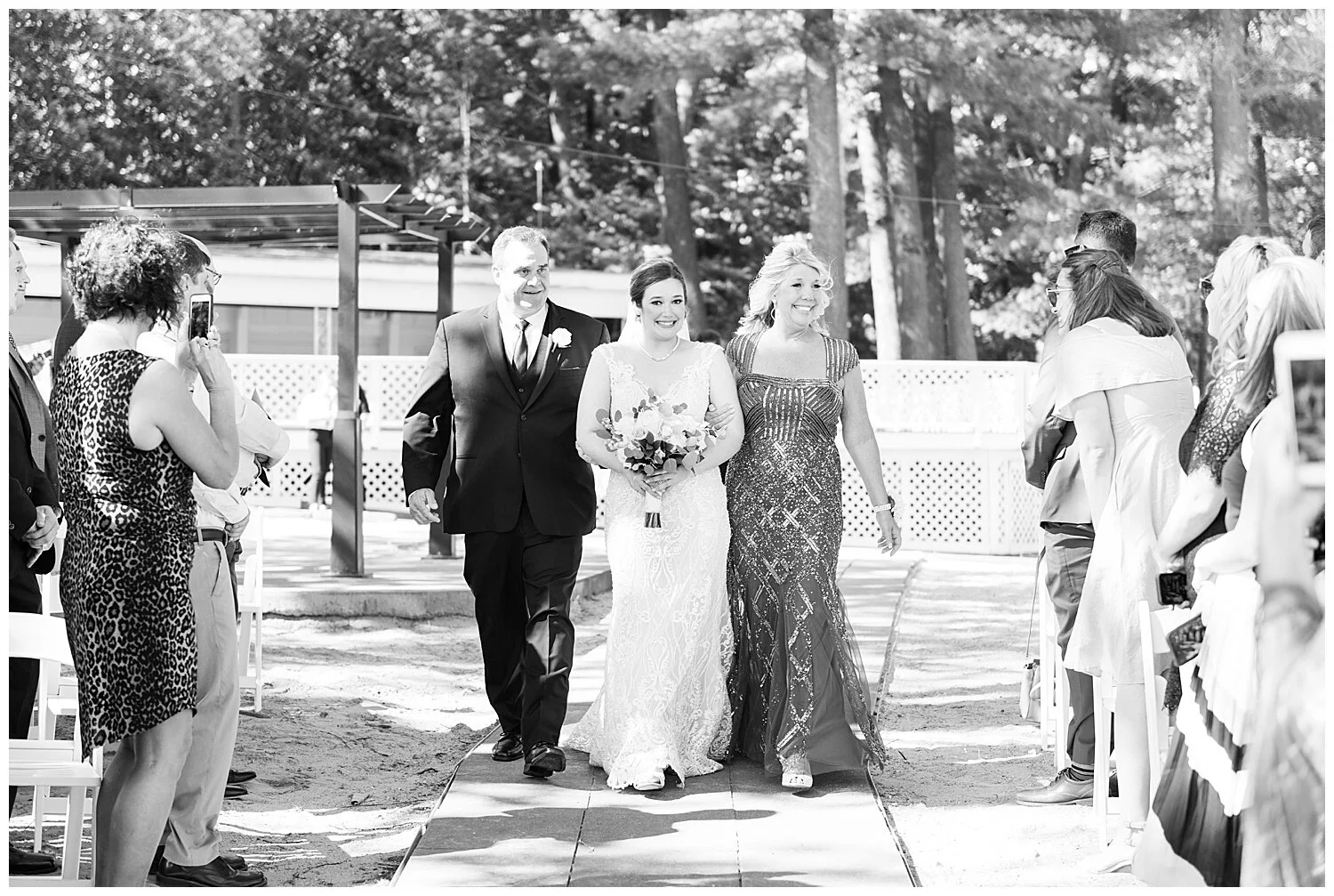 lake-pearl-wrentham-massachusetts-wedding-photography-17.jpg