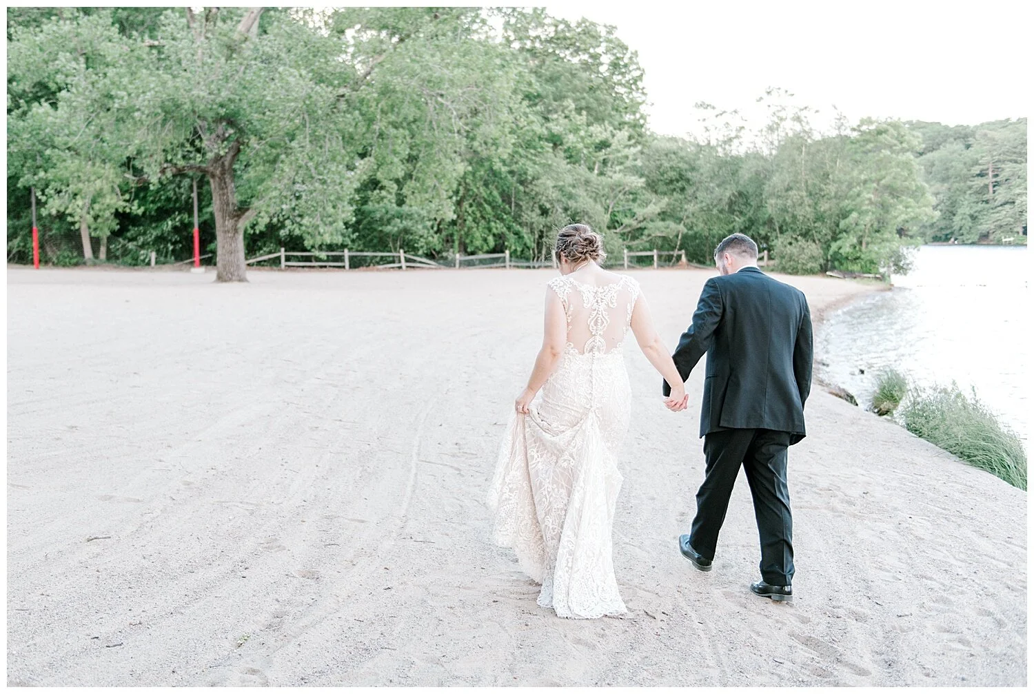 lake-pearl-wrentham-massachusetts-wedding-photography-38.jpg