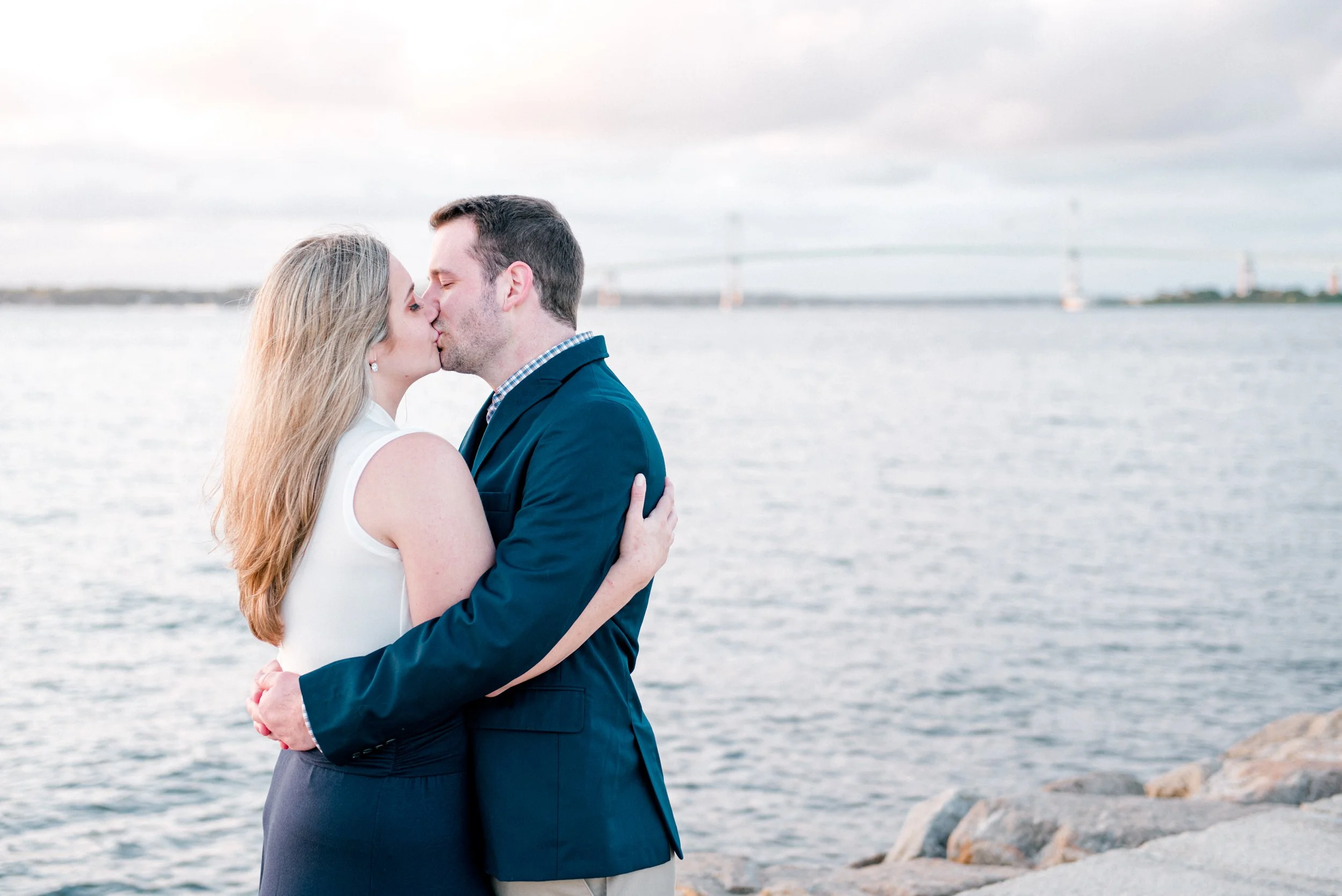 newport-rhode-island-coastal-engagement-photographer-25.jpg