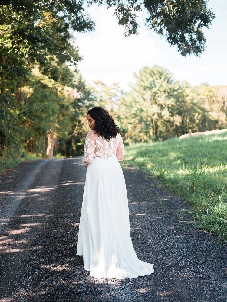 Rebecca_Schoneveld_Juliet_gown_long_sleeved_nude_tulle_embroidered_bodiec_skit_romantic_boho_18_back.jpg