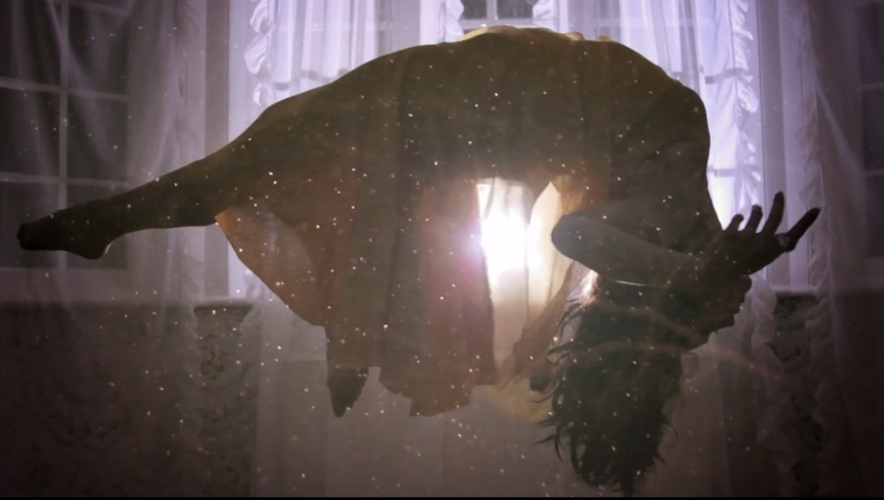 'Choke' music video by 2forJoy (producer/production design)