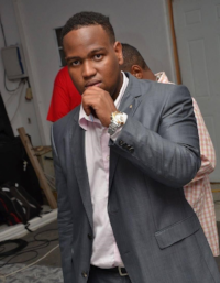 Gael Gumbs était étudiant en droit à Lyon en 2014. Originaire de Rambaud, Gaël a été co-directeur jusqu’en mars 2018. Il est aujourd’hui stagiaire juriste au Ministère de l’Intérieur.