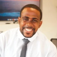 Harry Lapomarede est de Grand-Case. A l’époque de la création de Pelicarus, Harry était chef de projet chez AME Trade dans le secteur événementiel à Londres. Harry était pendant 2 ans au comité directeur. Il est aujourd’hui de retour à St-Martin et occupe le poste de manager de garantie chez Kia Soremar.