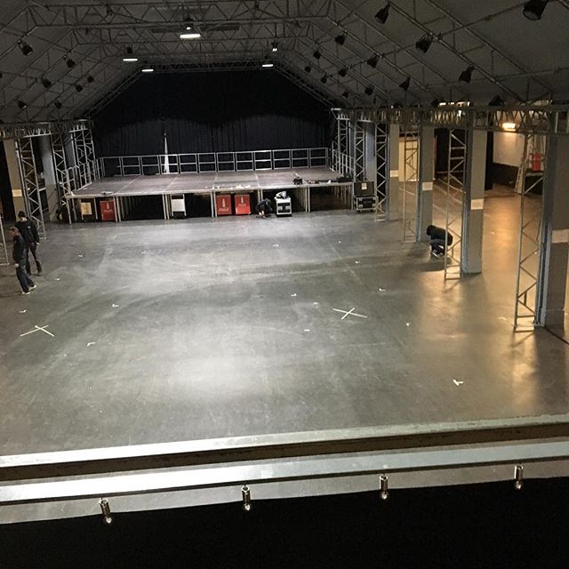 Noch ist die @tonhalle_muenchen leer, gut 7 Stunden haben wir noch #craftbeer #muenchen #cbfm #craftbier #cbfm2019