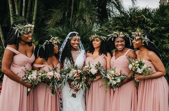 lush feels for queens in real life 🌿👸🏾 &mdash; saysukii.com/weddings #saysukiiflowers
:
:
#miamiflorist #miamiwedding #southfloridaweddings #westpalmbeachweddings #bridesmaids #bridegang #bridetribe #bridesmaidflowers #eucalyptuswedding #flowercro