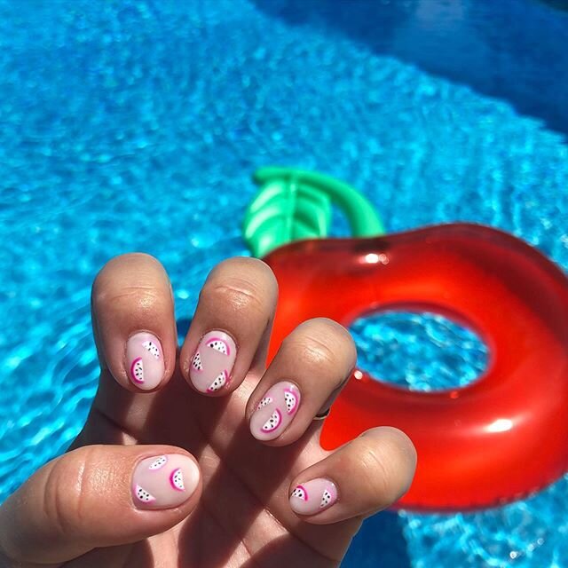 #nailsbylindseyw #nailart #freehandnailart #summernails #dragonfruitnails #fruitnails #fruitnailart #clearnails #gelpolish inspired by @sierrasnails_