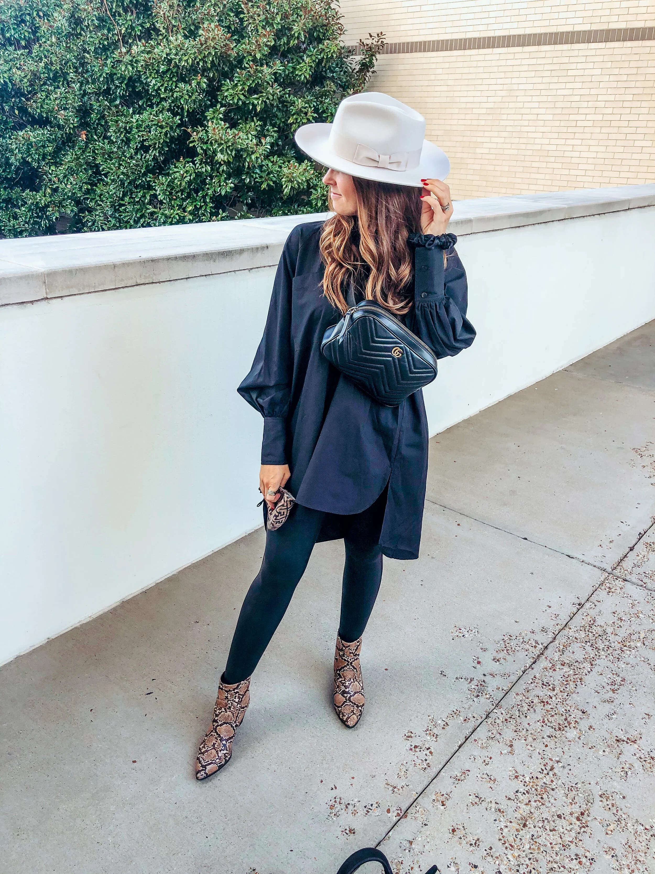 3 Ways to Dress Up Leggings