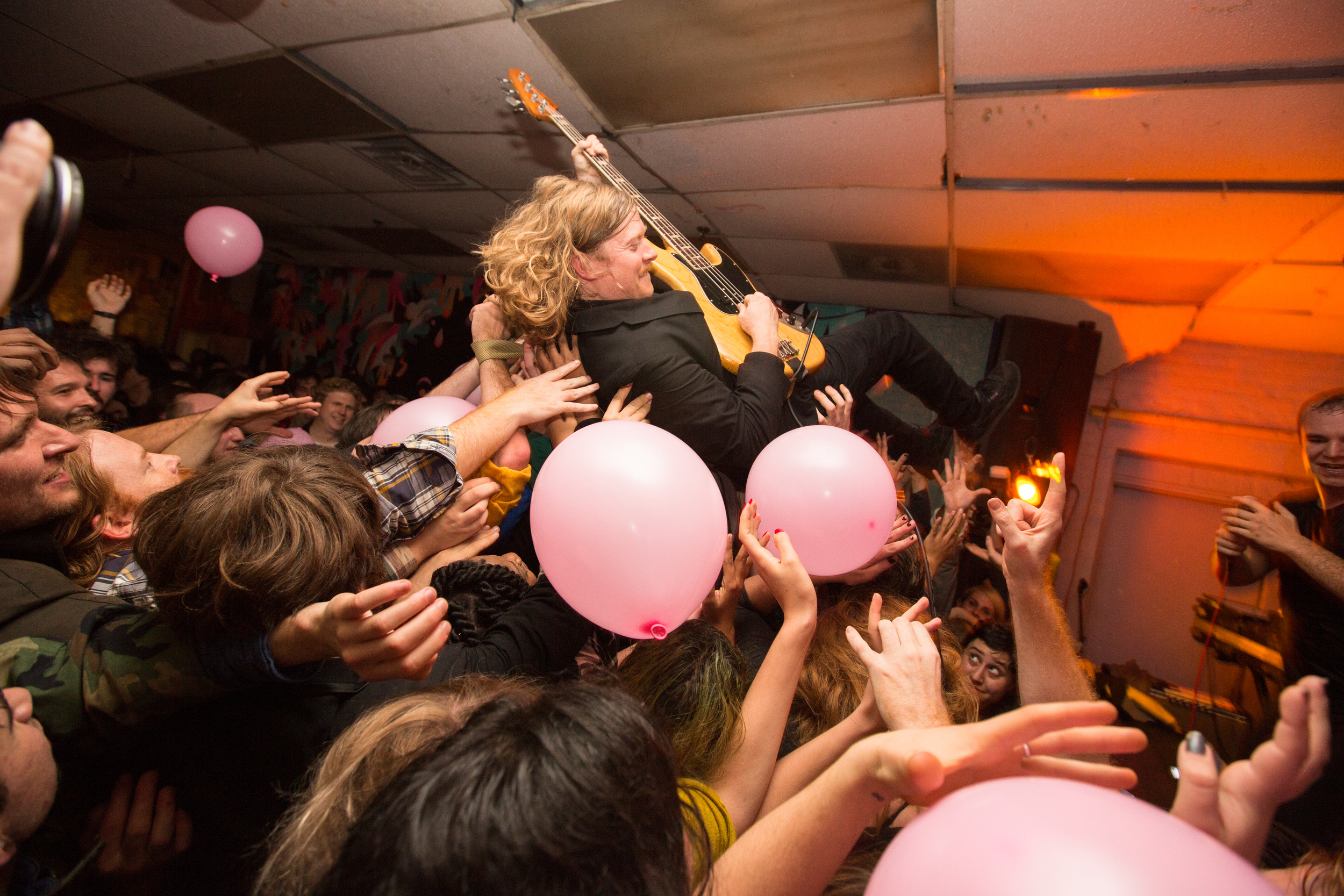 Future Islands busted out the pink balloons and headlined a top secret show at Death by Audio just five days before its doors shut. 