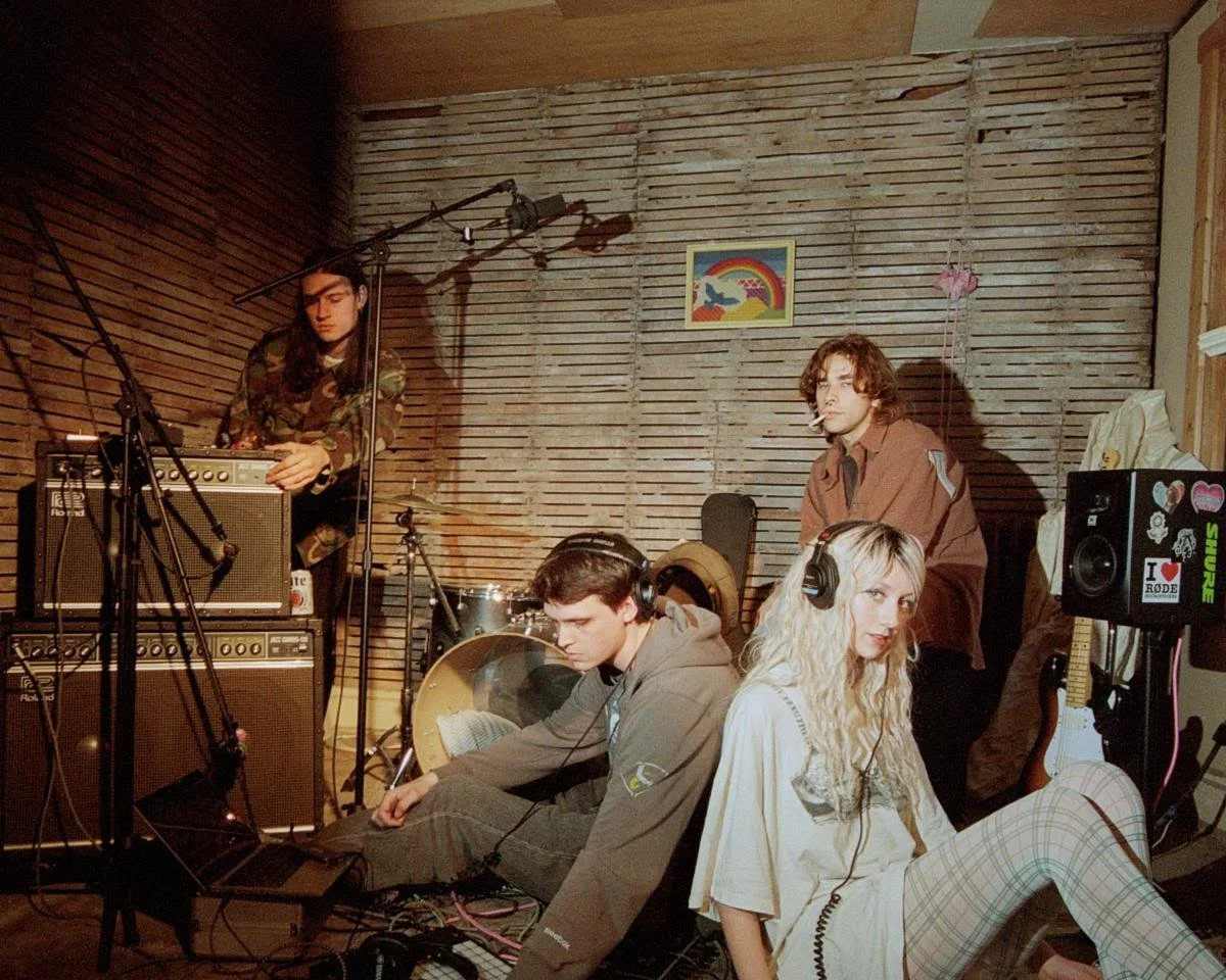 Living in the Old Internet with Feeble Little Horse | Feature Interview