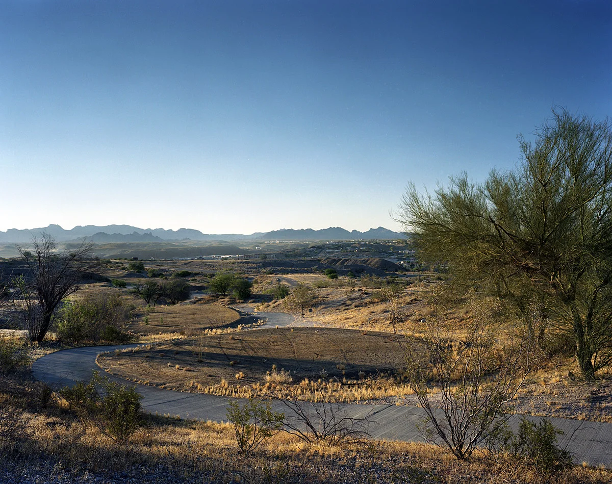 8be14b7eef0ce2c0-Laughlin_NV.jpg
