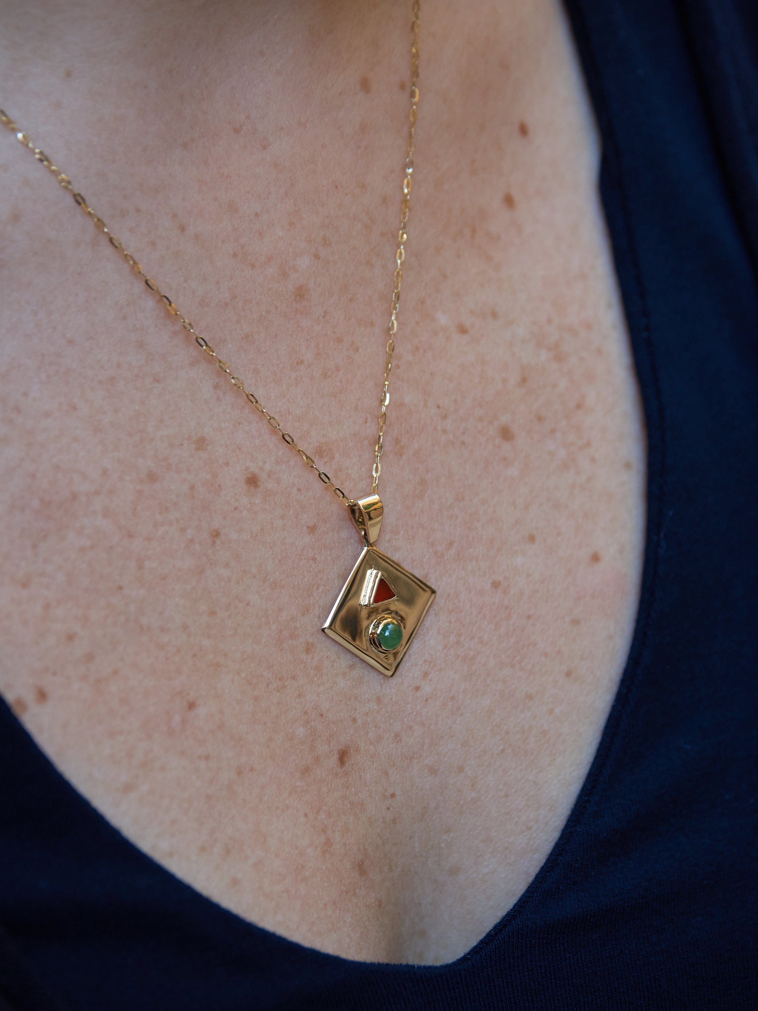 Gemstone gold pendant - Bespoke Jewellery Mallorca