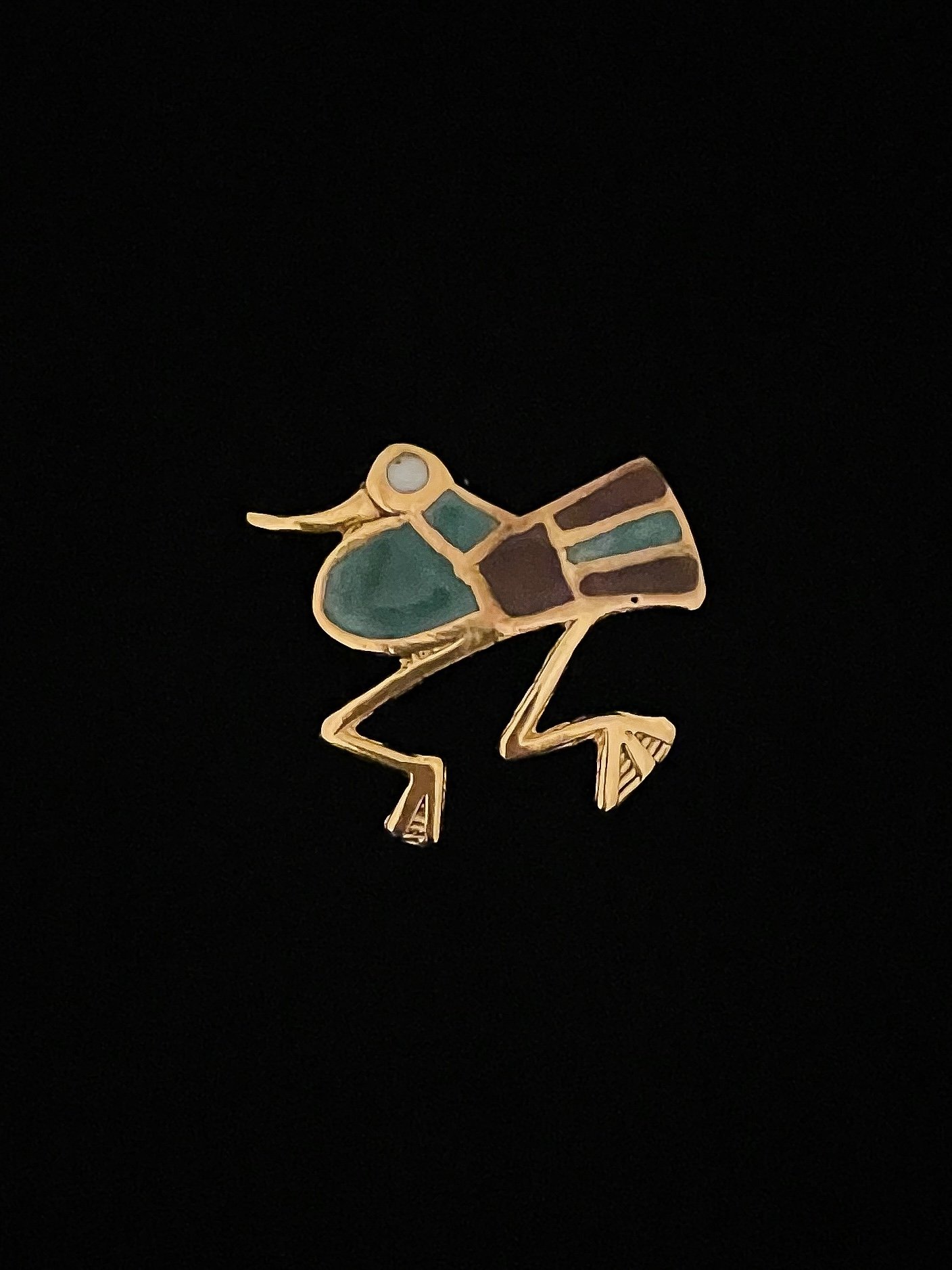ARSÈNE enamelled bird brooch by French jewellery artist Elisabeth Riveiro. Handcrafted in Paris from gold-plated bronze using lost-wax casting and high-fire enamel.