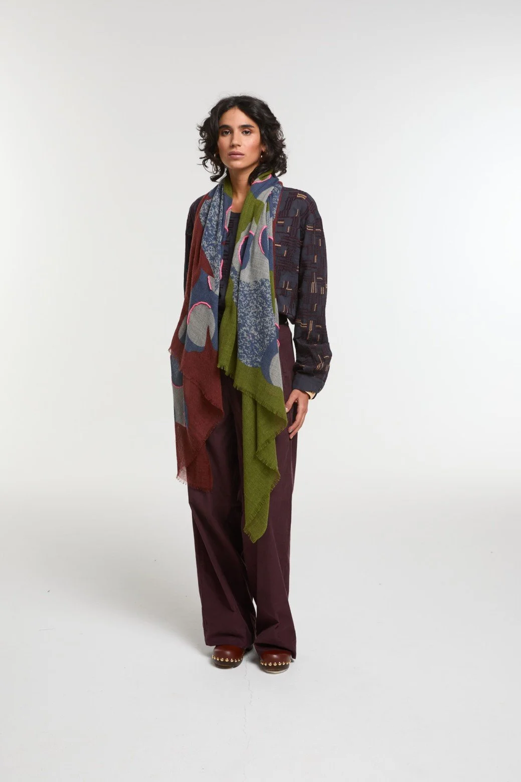 ETERNEL khaki - Soft Wool Embroidered Scarf
