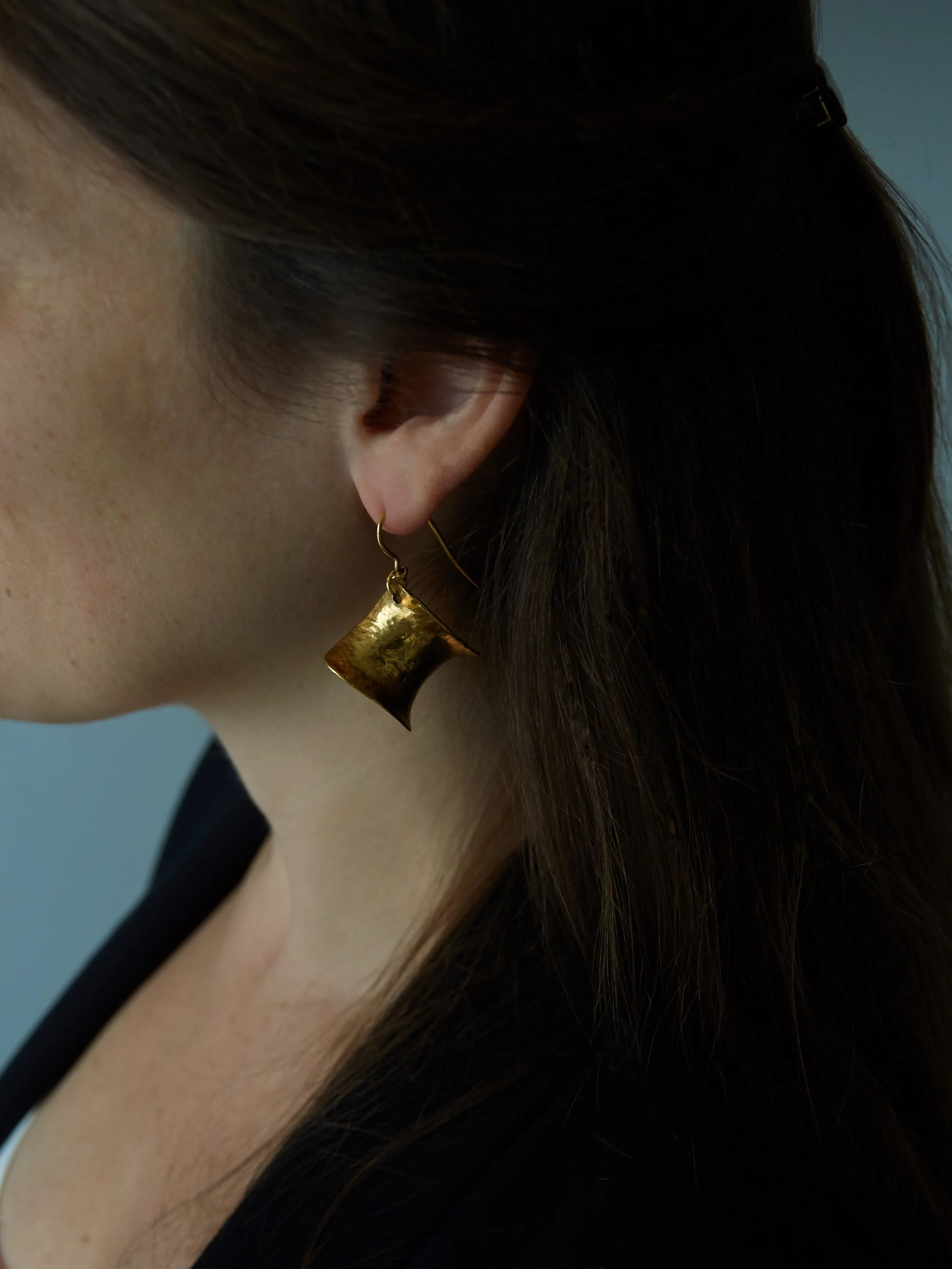 PETITE ÉOLE – Sculptural Drop Earrings