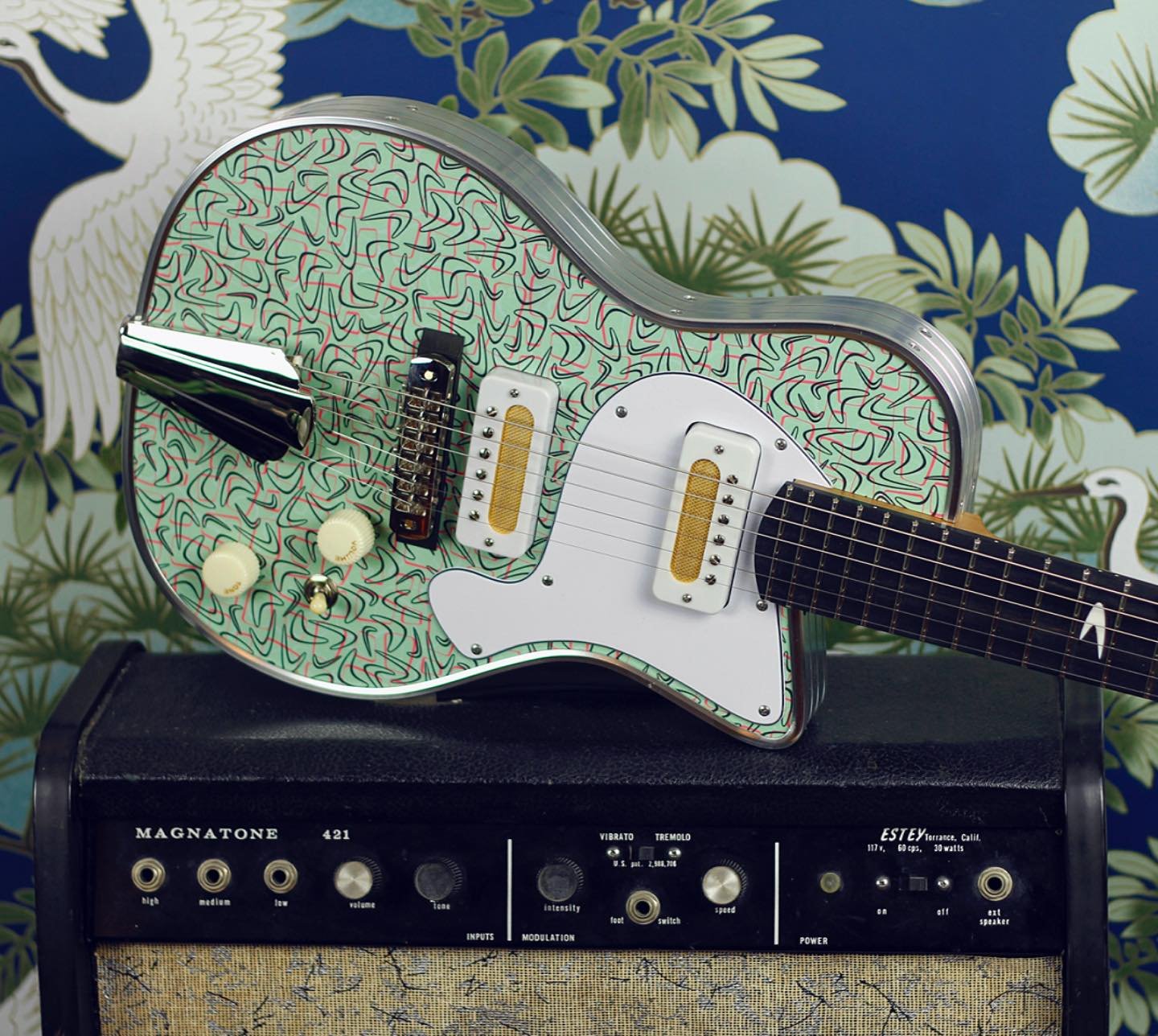 Here&rsquo;s a Space Age themed Ozark with a boomerang Formica top on a yellow cedar body bound in full aluminum banding. This comes loaded with a superb set of @geminipickups soapbar sized Mercury One humbuckers (with gold foil covers). Other featur