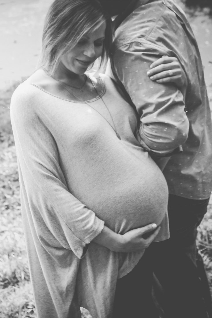Must Do Pregnancy Bump Photos Ideas First Thyme Mom See more ideas about pregnancy photoshoot, pregnancy photos, pregnancy shoot.