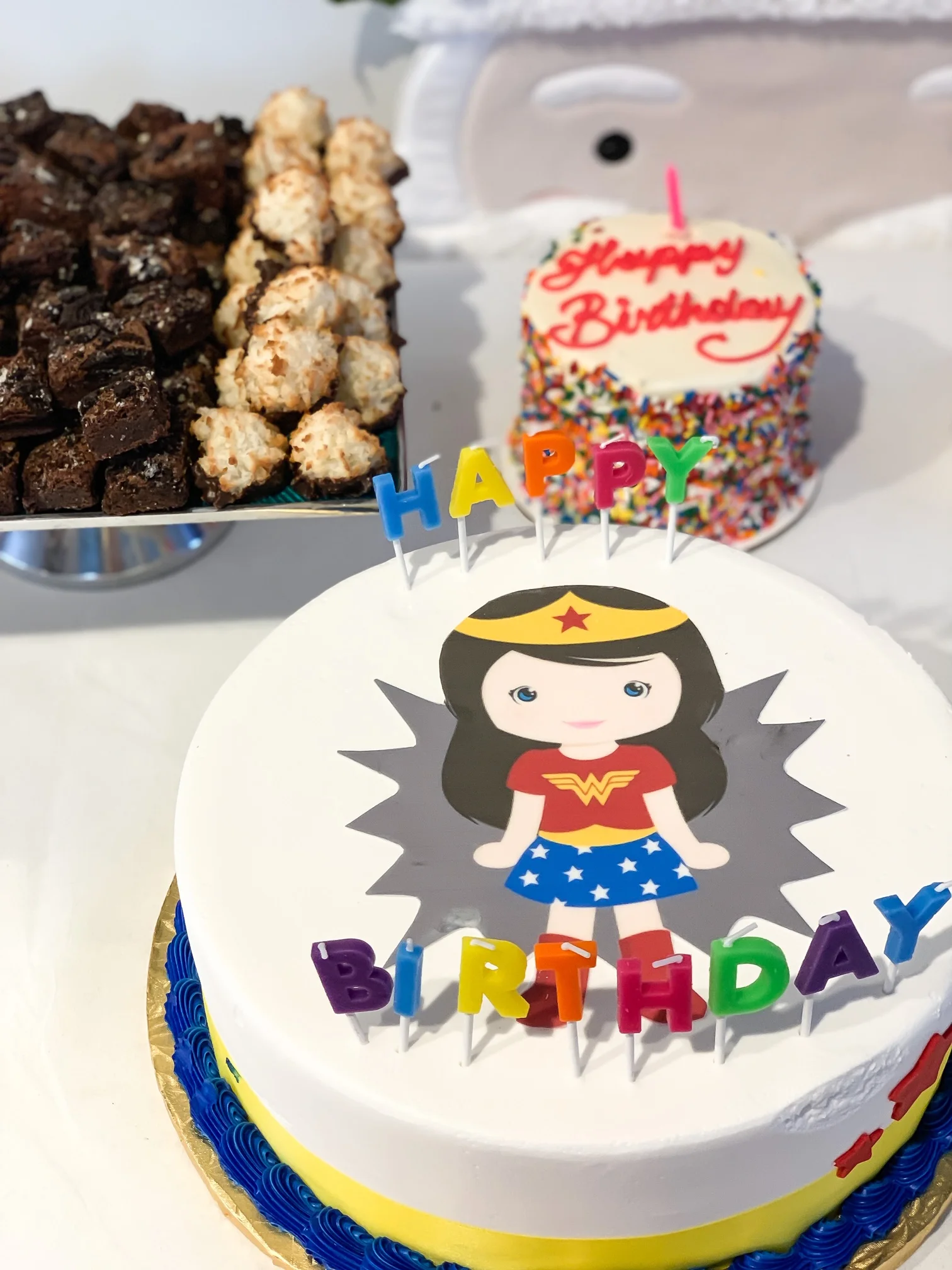 How to Plan a Wonder Woman Themed 1st Birthday Party