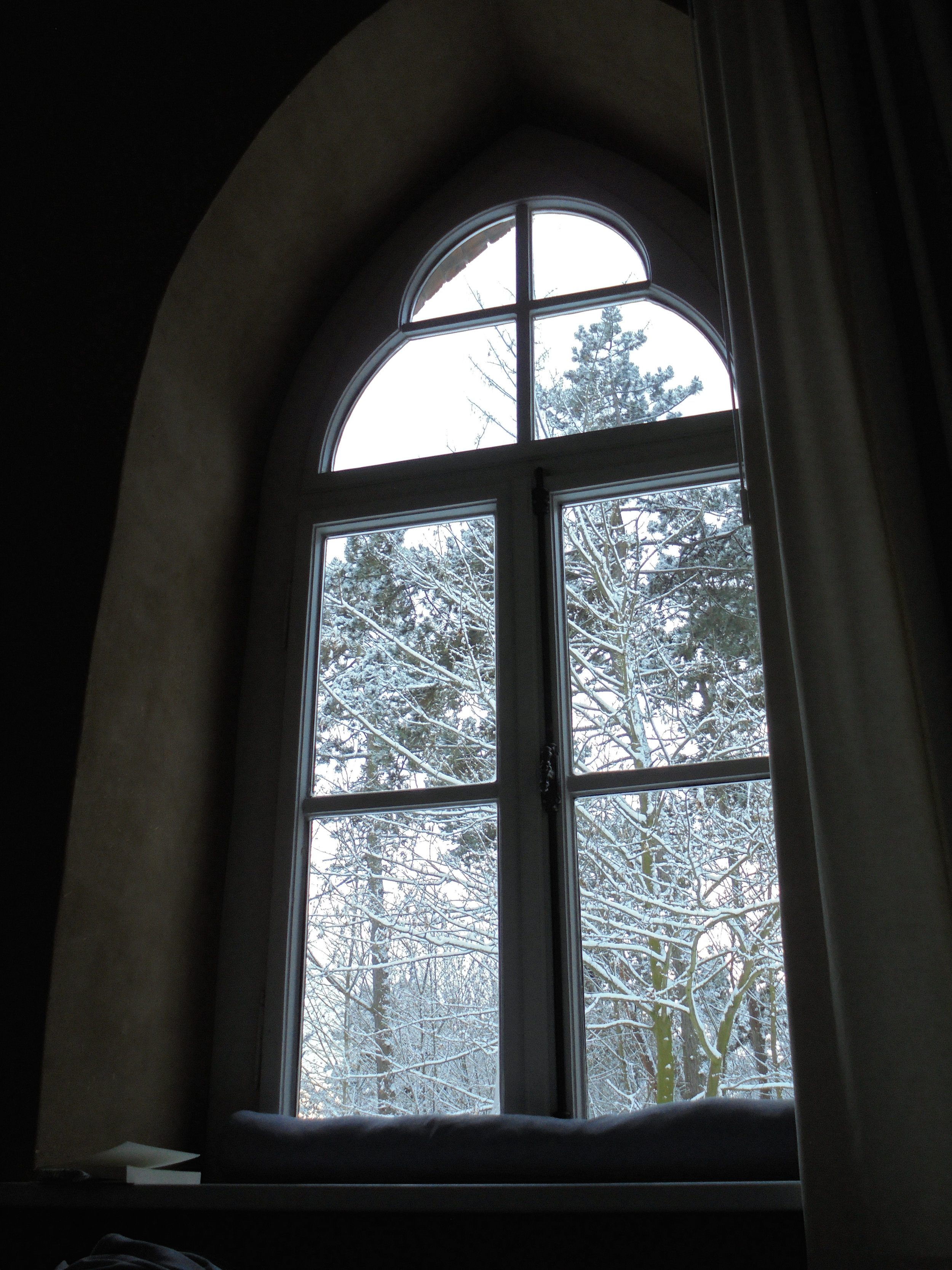 Winter_2 Kargow-Fenster_©BEWAHREN Ferienhaus eG.jpg