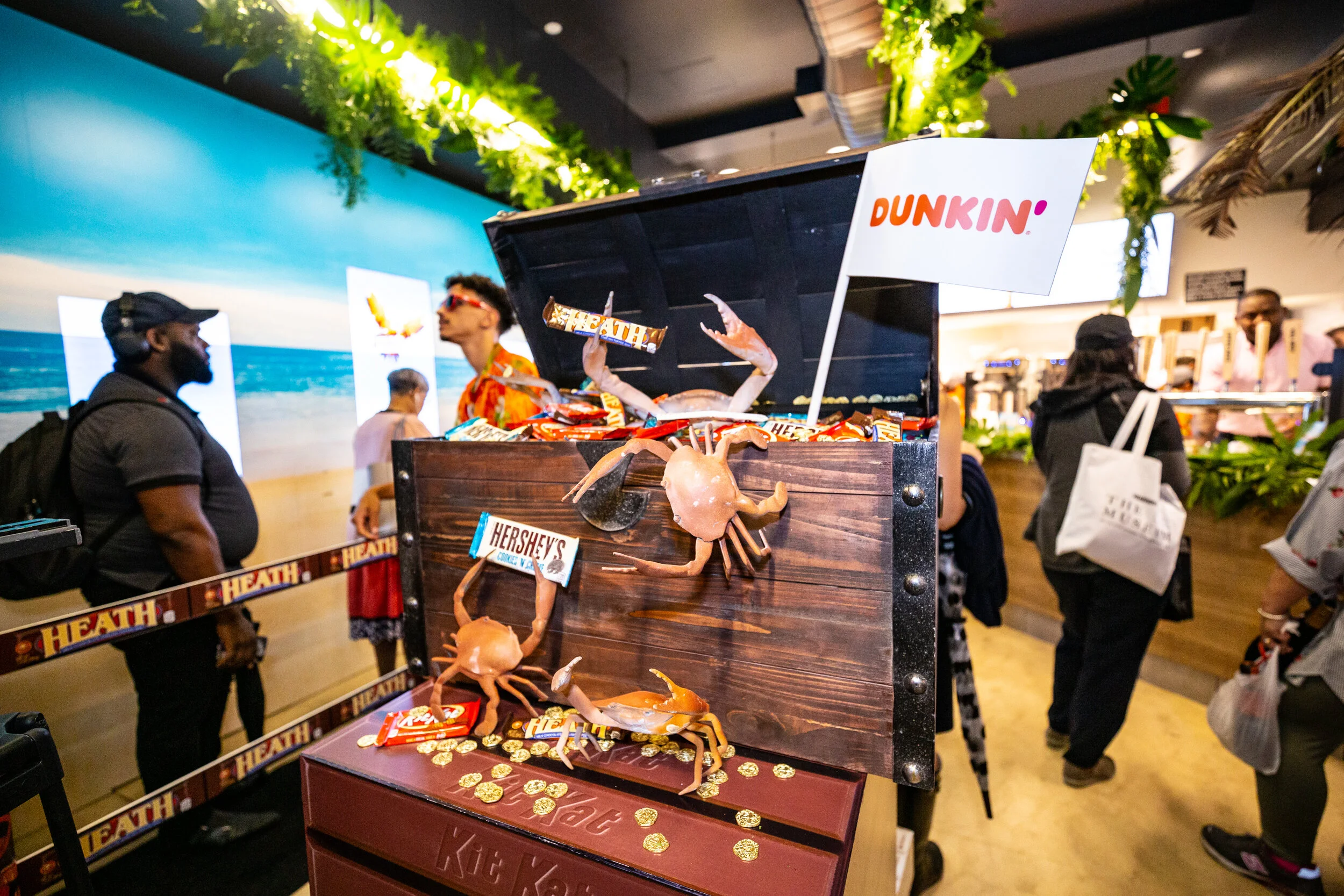 DUNKIN_DESSERT_ISLAND_HI-RES-1.jpg