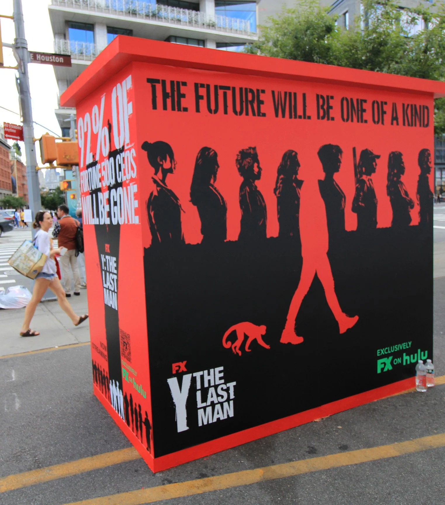 Y The Last Man Newsstand 63.JPG