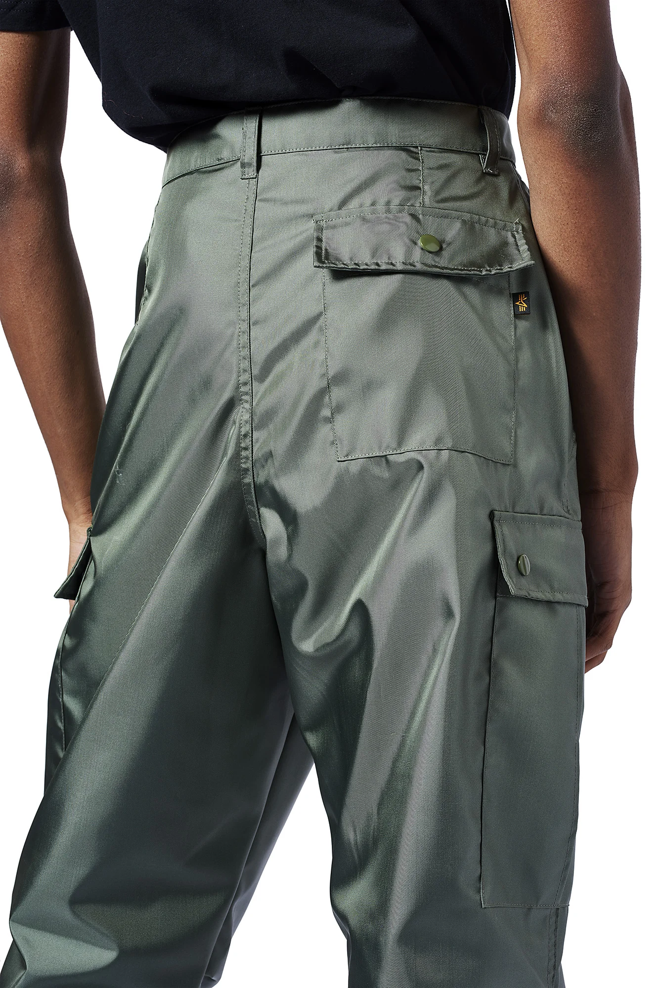 18AW_LANDLORD_RAY_223.jpg