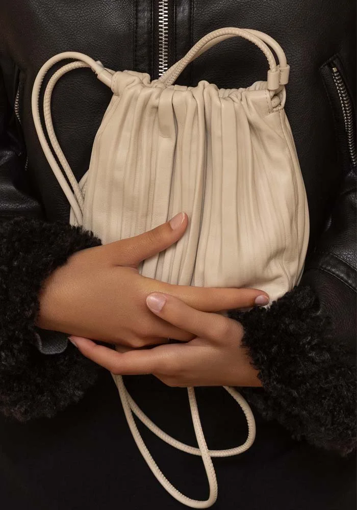 Leather-bag-editorial-Photographer-karine-kong.jpg