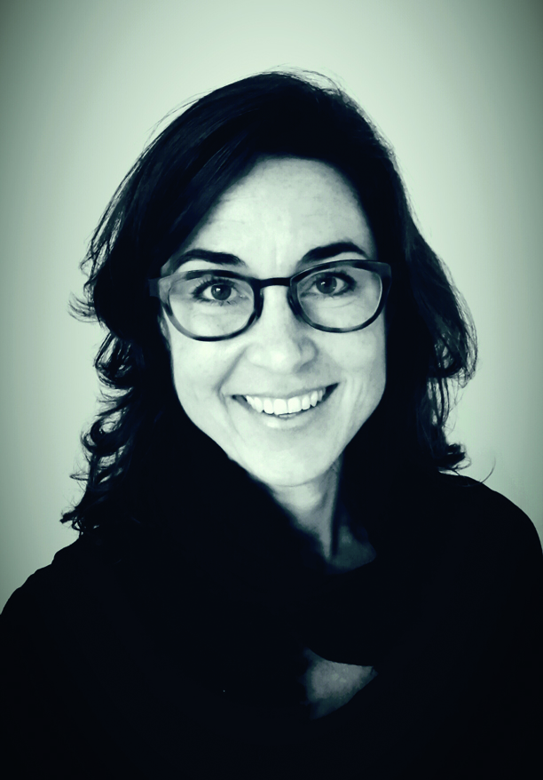 Céline Leijnen-de Bont Arts-acupuncturiste en creatief coach. In december 2014 mijn praktijk gesloten om me volledig te kunnen richten op het ontwikkelen van projecten rondom bewustwording en verbinding, gedreven door een eigenzinnige kijk op preventie van ziekte. 