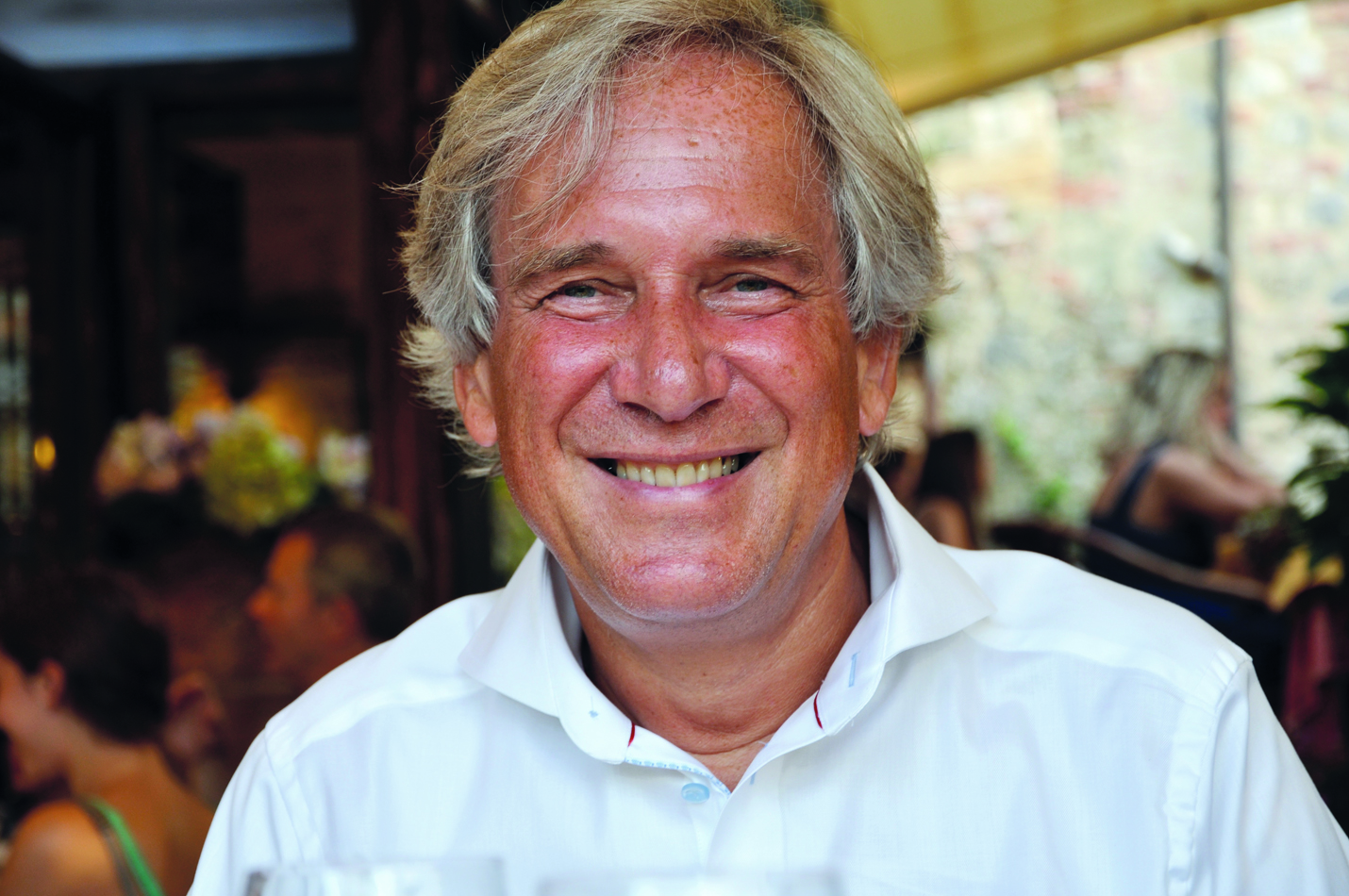 Frans Kusse Arts voor integrale geneeskunde, oprichter Artsencentrum Integrale Geneeskunde Amsterdam (AIGA), bestuurslid Artsenvereniging Voor Integrale Geneeskunde (AVIG) en coördinerend bestuurslid Academy for Integrative Medicine (AIM). 