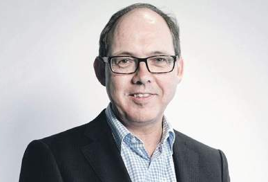 Ab Klink, lid raad van bestuur bij zorgverzekeraar VGZ, hoogleraar 'Zorg, arbeid en politieke sturing' aan de Vrije Universiteit Amsterdam, oud-minister van Volksgezondheid, Welzijn en Sport.