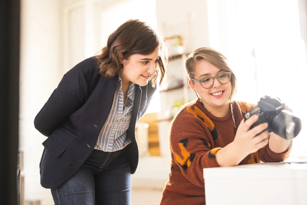 Couples always ask me for my opinion on hiring a videographer for their special day 🎥​​​​​​​​​

So what's the ☕️? I LOVE them, especially the ones already on my preferred vendor list!

Working with a videographer can be a great choice for some coupl