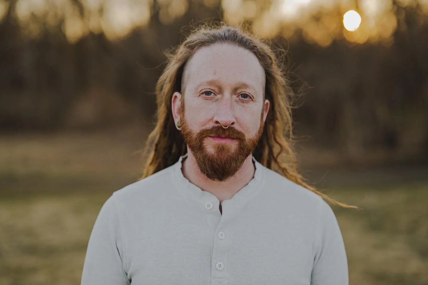 Most people around here know this sweet ball of good vibes, laughter and helpfulness by now!

This is Mike - he's your 2nd photographer / all hands on deck problem solver on wedding days - and he's also my partner, collaborator, and light shaper 🤭

