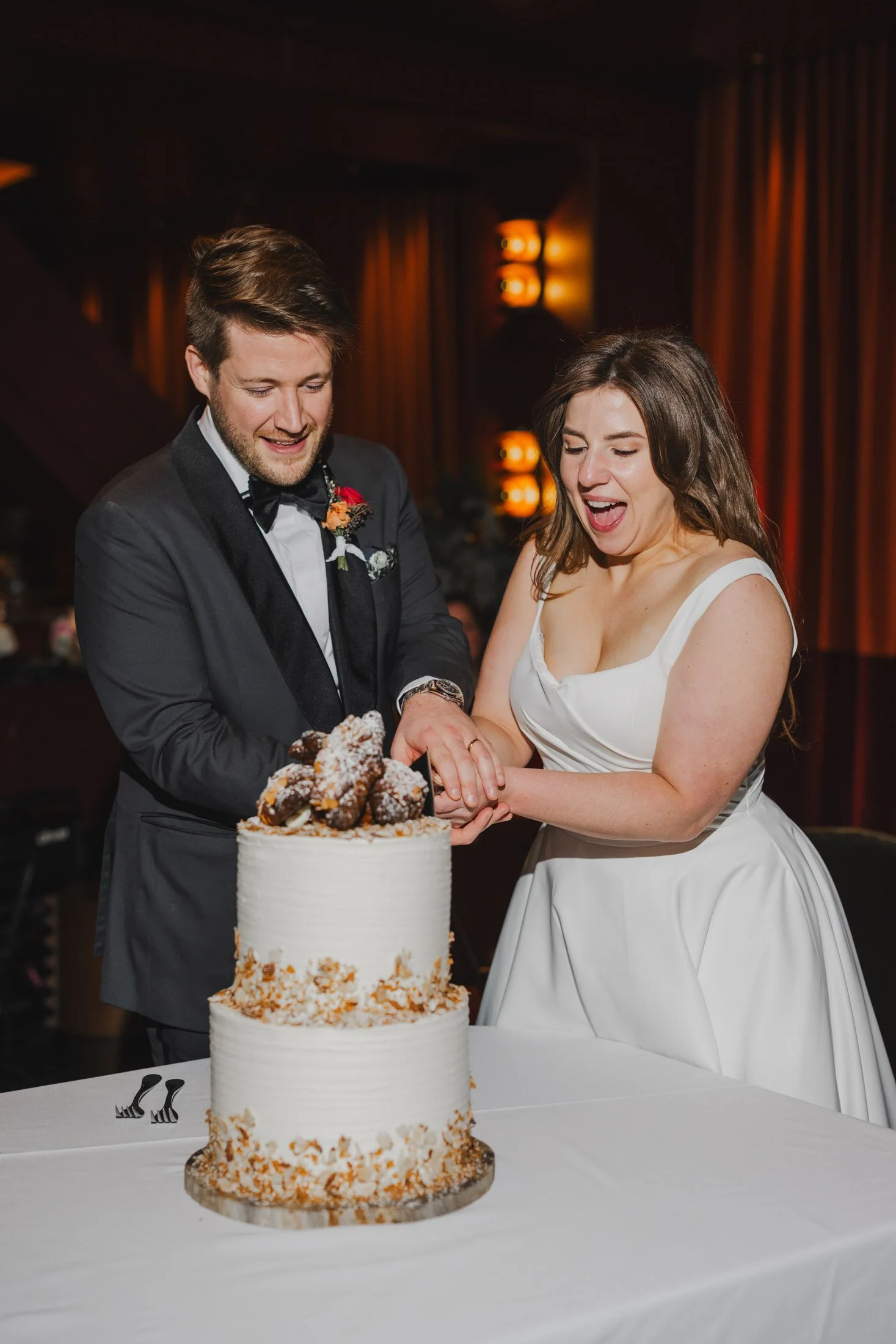 Laura &amp; Colby’s Snow-Dusted Celebration with City Charm