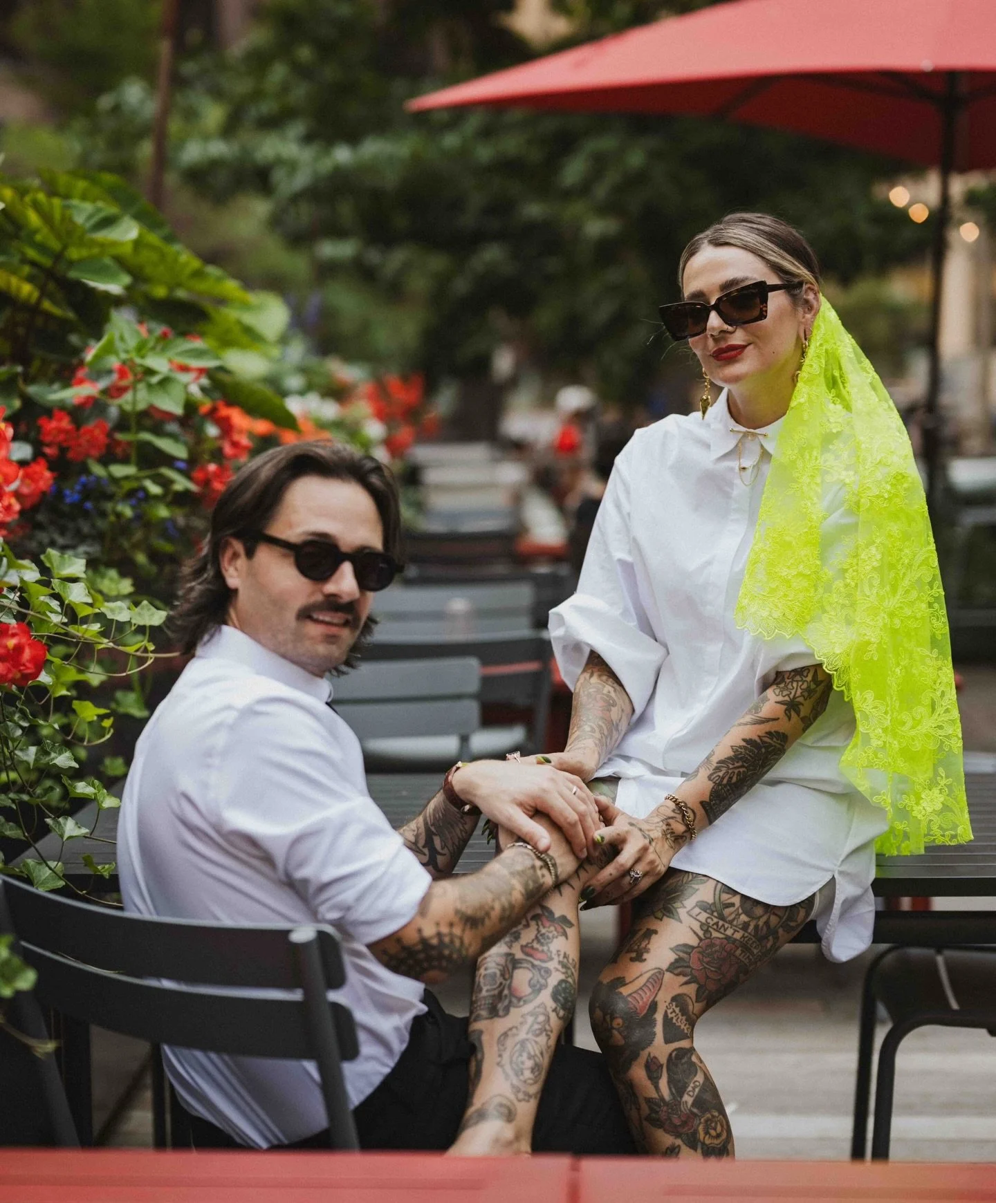 We love a City Hall elopement. A choose your own adventure kind of day 🤘

No script. No performance. Just following what feels right.

For the ones who care how it feels, not how it looks.

This is the result.

Bride / Florals / Styling @samkanehair