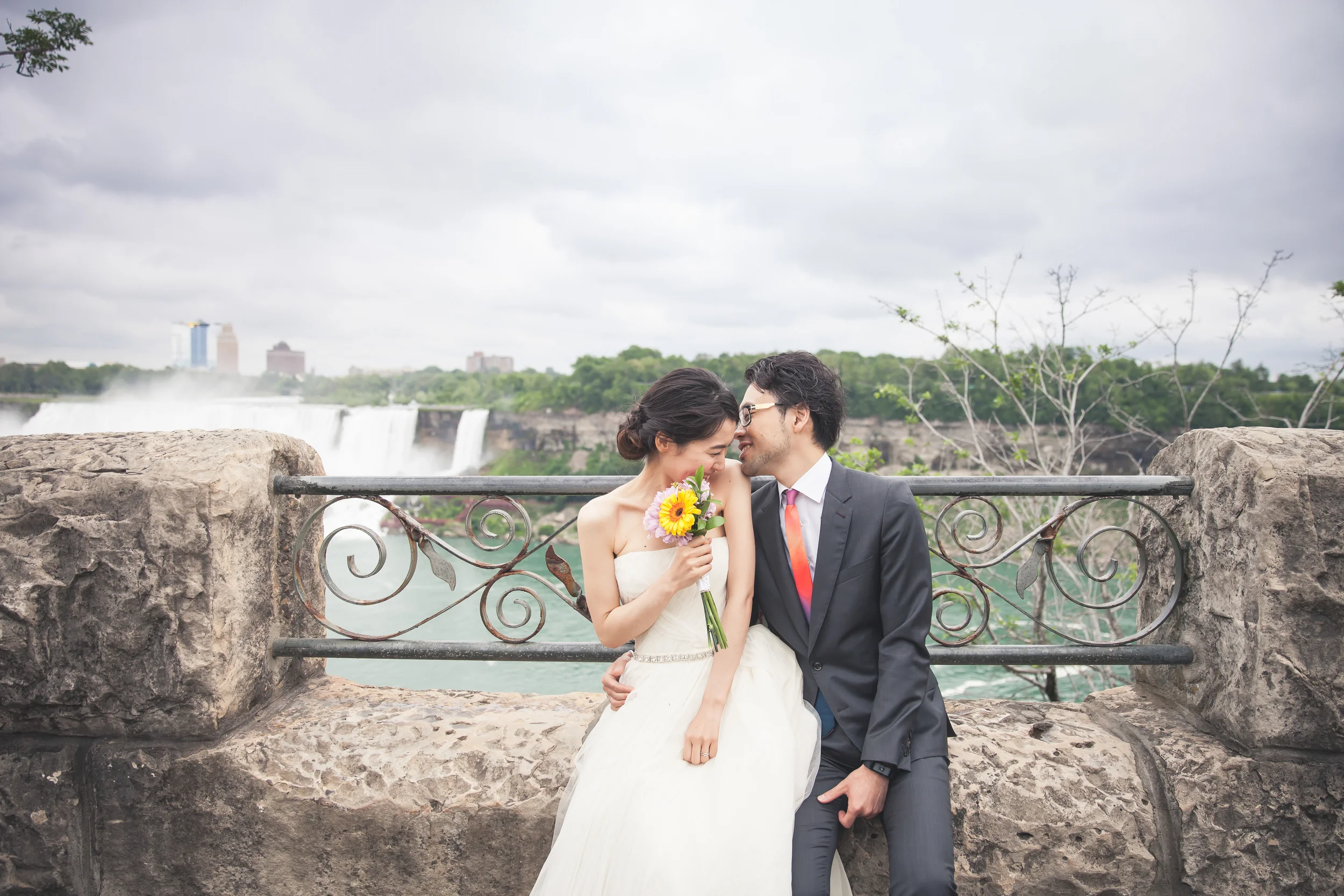 Niagara Falls elopement