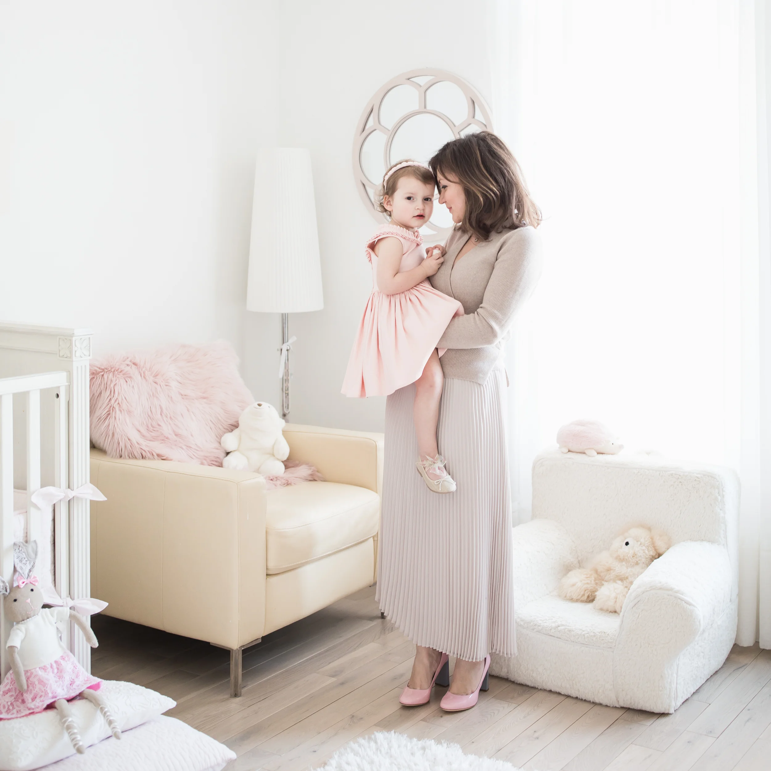 May 6 Motherhood Minis - Session Reservation fee