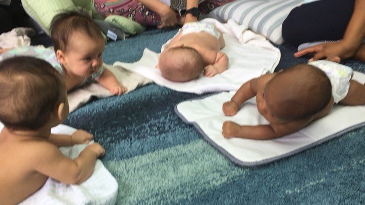 Our little breastfeeding support group at @goplaylab really warms my heart every week 🥰🥰🥰 #circletime #babylove #lactationconsultant #breastfeedingsupportgroup