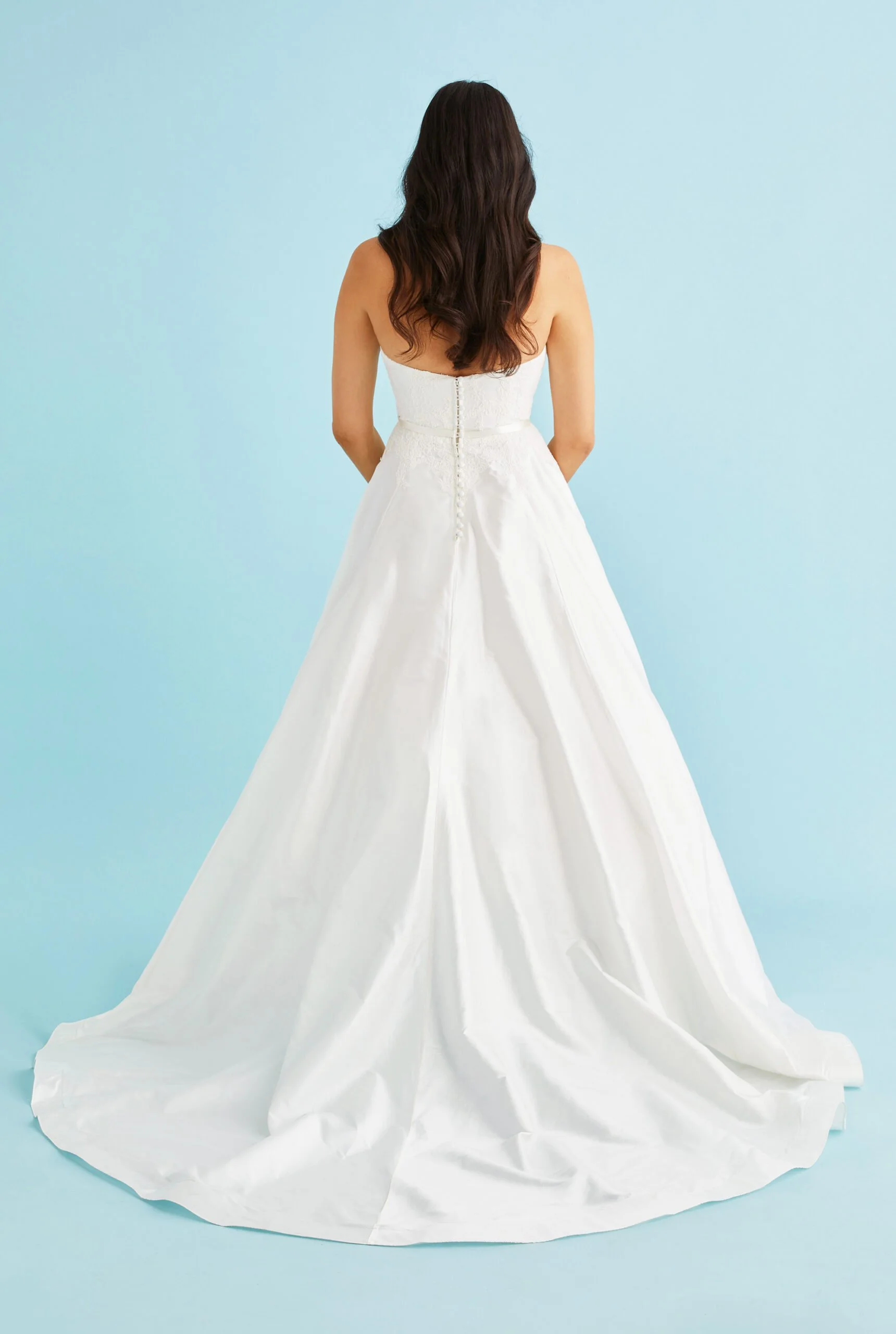 Lea-Ann_Belter_Wedding_Gown_Narisse_bk1_lr-scaled.jpg