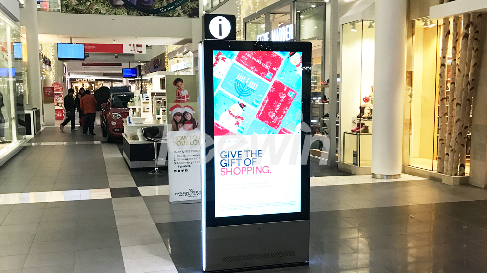 65 inch 2-sided Indoor LCD Display-10 Points Nano Touch Fashion Centre at Pentagon City