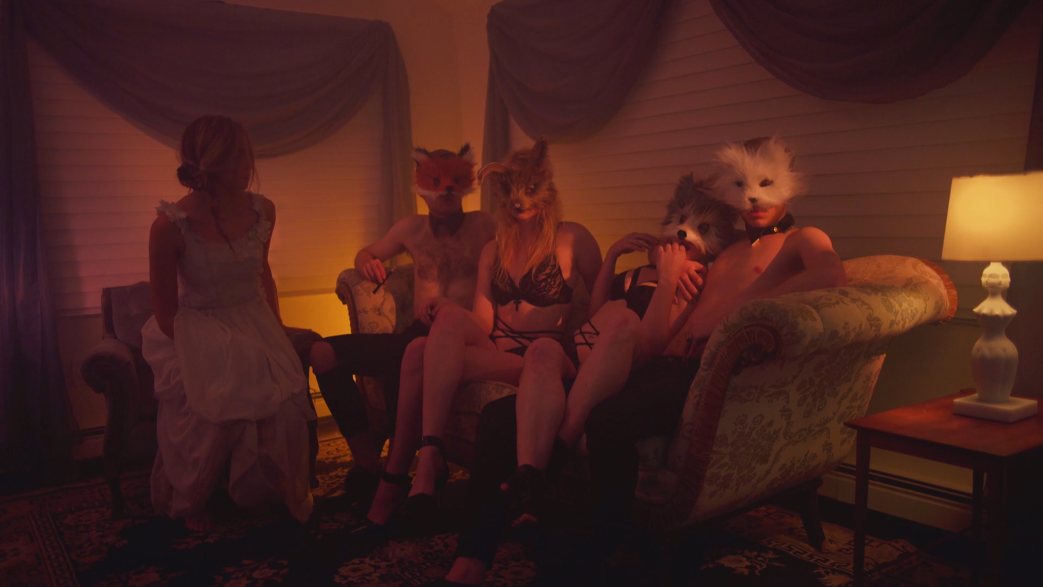 Wonderland-HD.00_01_13_13.Still001.png