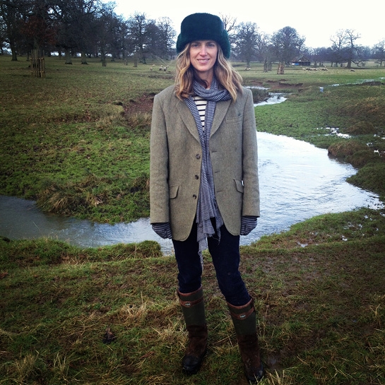 Amanda Brooks on the family farm. I love her choice of the oversized blazer for the Sunday walk. Image from her blog, I Love your Style