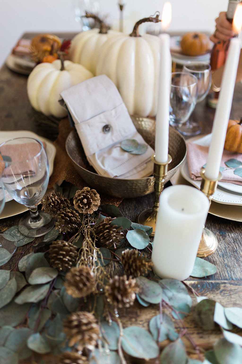 How to Set Up an Easy, Chic & Rustic Thanksgiving Brunch Table — THE ...