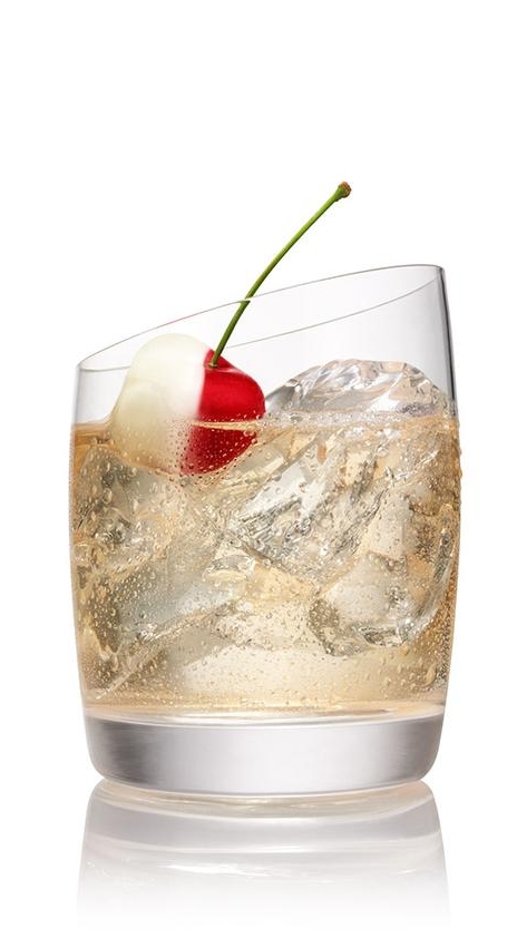 The Art of Perfect Cocktail Ice: Elevate Your Cocktails with Crystal Clear  Ice Cubes - feləne® vodka