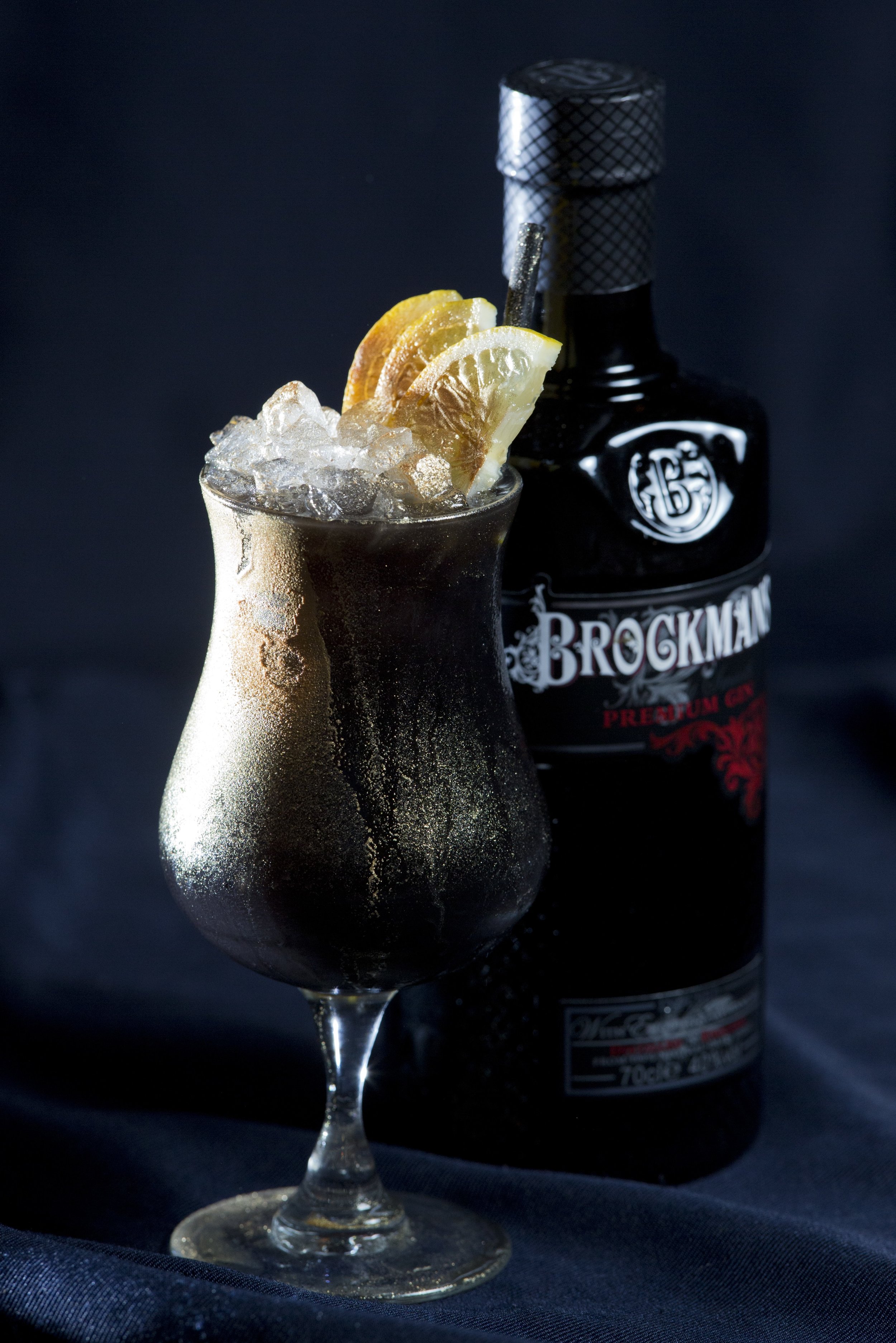 Delightful Cocktails for Día de los Muertos — THE GILDED BELLINI