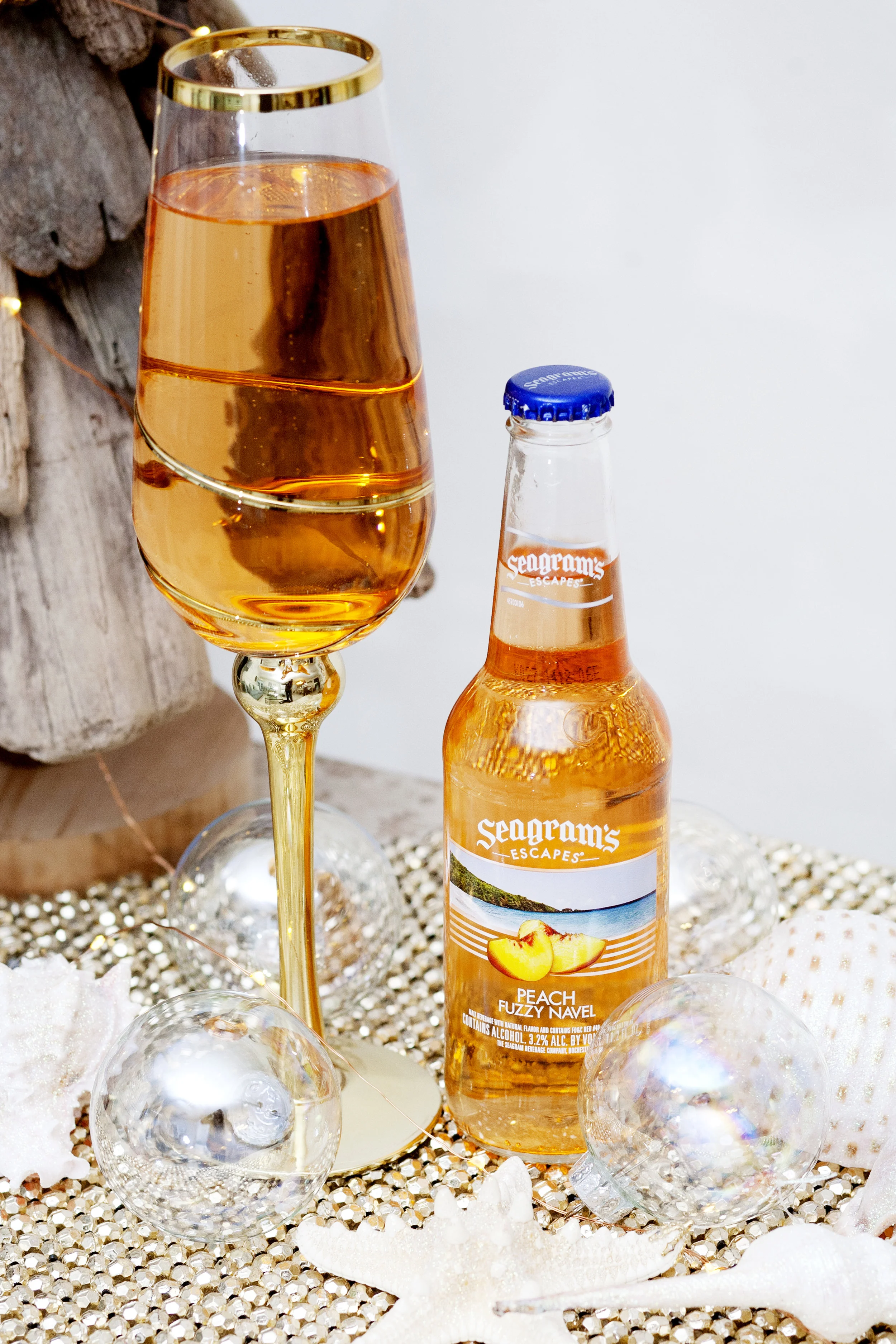 A Beachy Christmas with Seagram's Escapes Holiday Cocktail Recipes