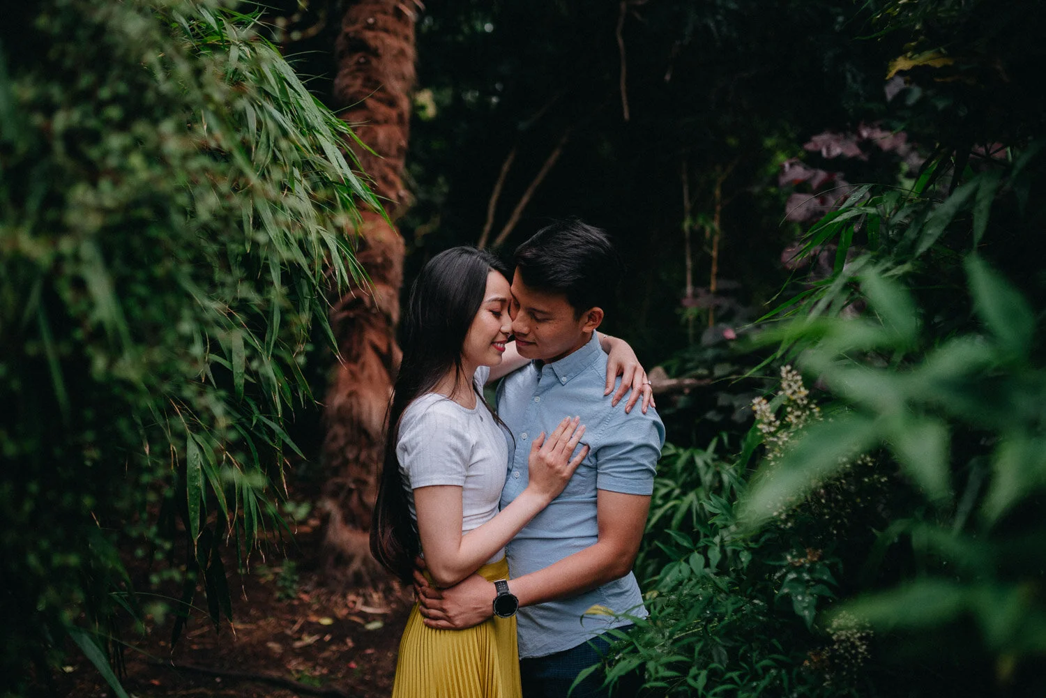 Couples portrait photography session in nature, London (Copy) (Copy) (Copy)