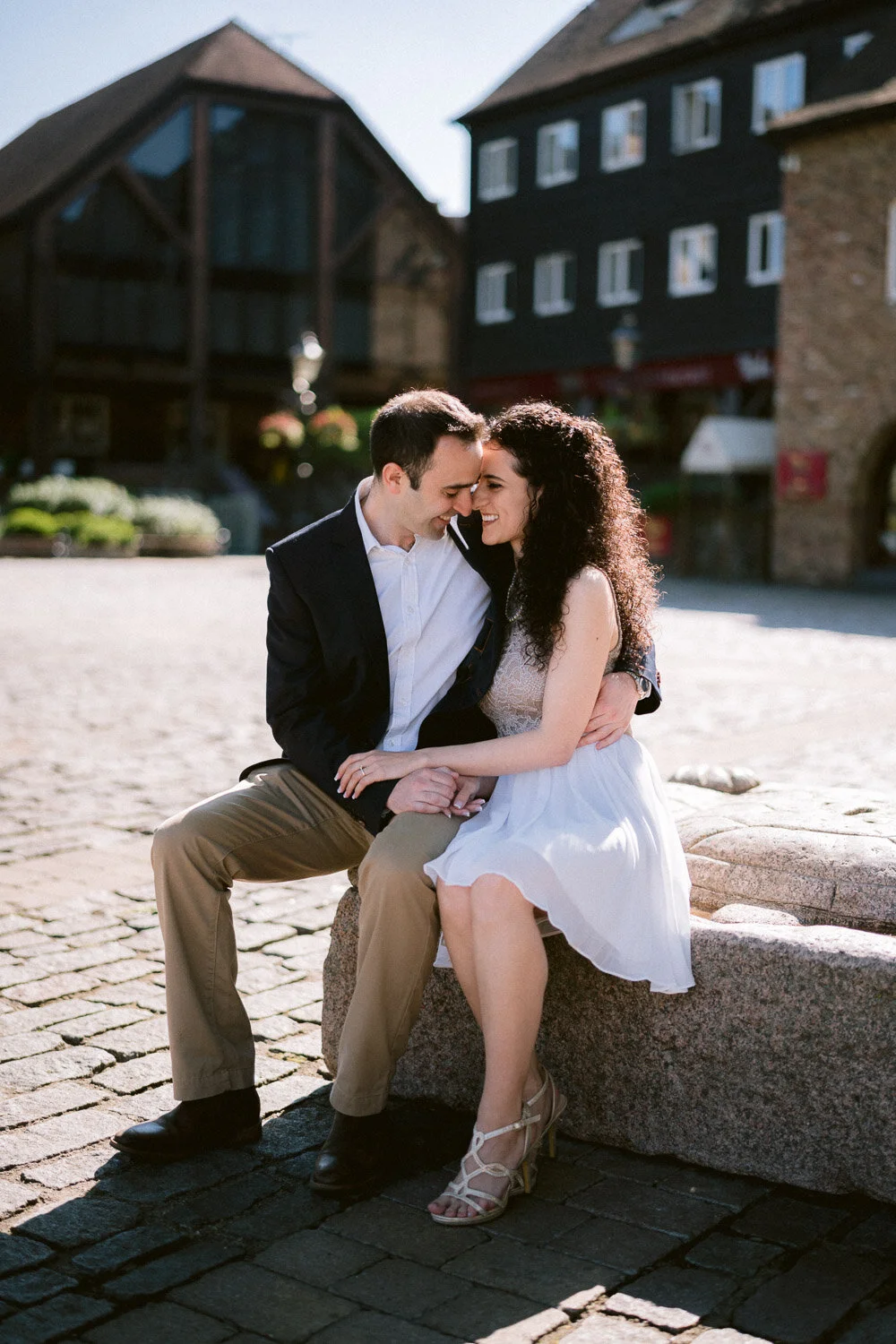 Natural London Engagement photography in the city (Copy) (Copy) (Copy)