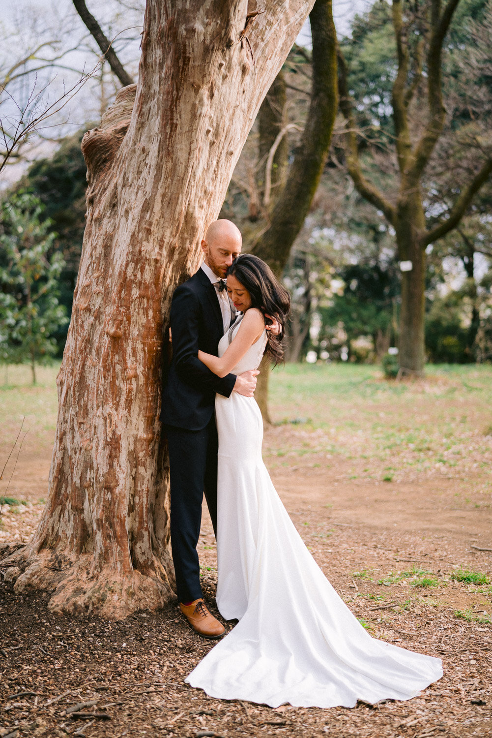 Natural and Candid Wedding Portrait in Tokyo, Japan