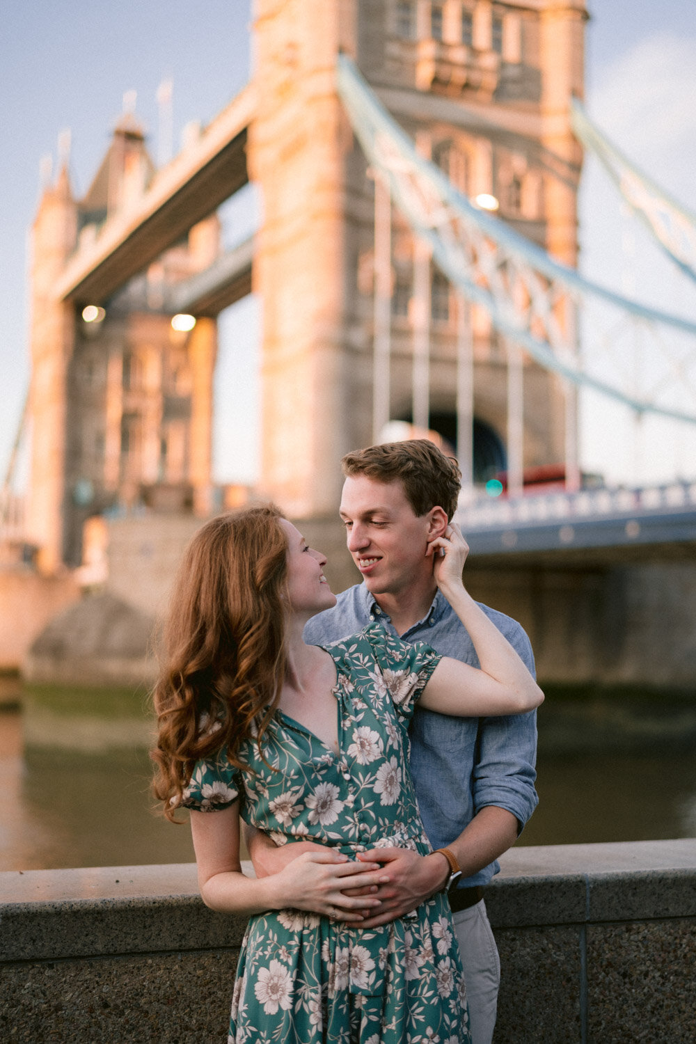 Tower Bridge pre-wedding photoshoot